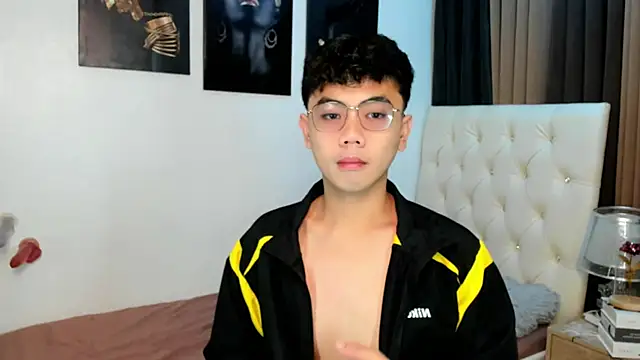 mightyhotcock online show from 13, 10, 2025