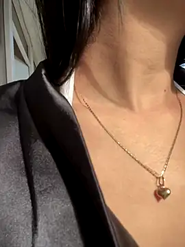 Juanita-Diaz online show from 15, 10, 2025