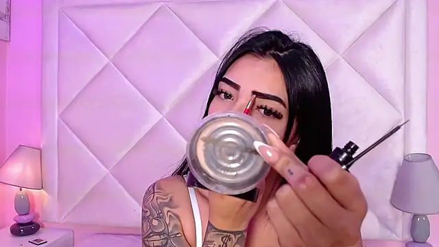 Miaa Smithh   online show from 24, 10, 2025