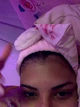 luluzinhax online show from 15, 1, 2026