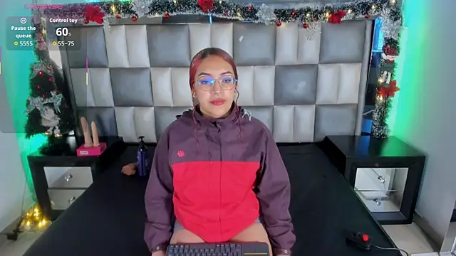 Snapshot of Valkiria_js chatting on 2, 12, 2025 Valkiria js online show from 2, 12, 2025