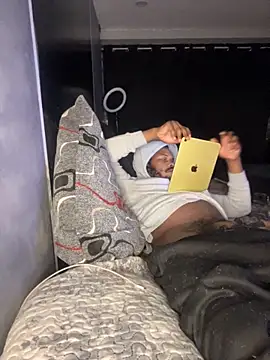 Snapshot of kingdiamond92 chatting on 3, 10, 2025 kingdiamond92 online show from 3, 10, 2025