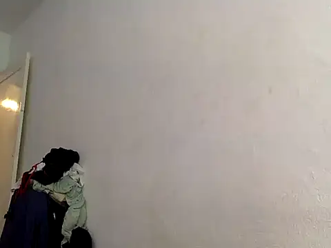 chrisalmeid  online show from 2, 11, 2025