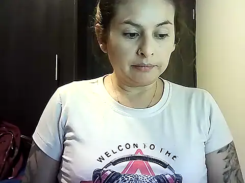 Valery  Rouse  online show from 11, 2, 2026