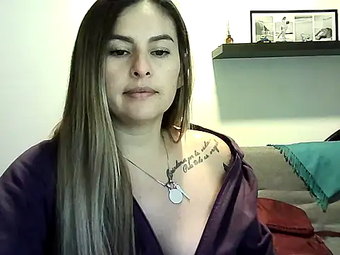 Valery  Rouse  online show from 30, 6, 2026