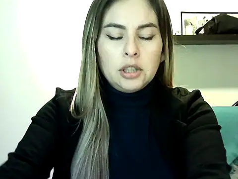 Valery  Rouse  online show from 15, 7, 2026