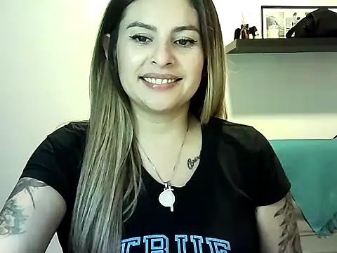 Valery  Rouse  online show from 22, 7, 2026