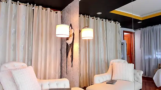 Snapshot of Zarajener chatting on 23, 10, 2025 Zarajener online show from 23, 10, 2025