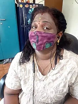 Snapshot of Tamil_Kavitha10 chatting on 27, 4, 2026 Tamil Kavitha10 online show from 27, 4, 2026