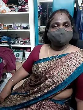 Snapshot of Tamil_Kavitha10 chatting on 2, 5, 2026 Tamil Kavitha10 online show from 2, 5, 2026
