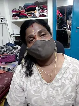 Snapshot of Tamil_Kavitha10 chatting on 8, 5, 2026 Tamil Kavitha10 online show from 8, 5, 2026