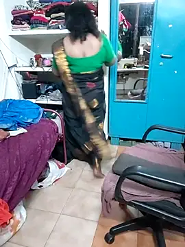 Snapshot of Tamil_Kavitha10 chatting on 13, 5, 2026 Tamil Kavitha10 online show from 13, 5, 2026