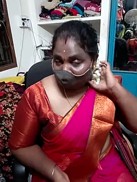 Snapshot of Tamil_Kavitha10 chatting on 26, 5, 2026 Tamil Kavitha10 online show from 26, 5, 2026