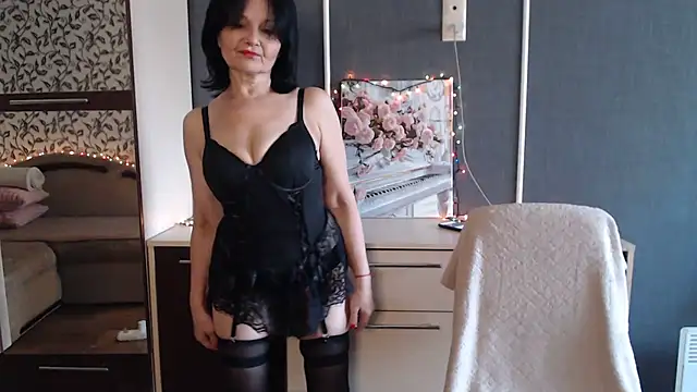 AmoraLuv online show from 23, 10, 2025