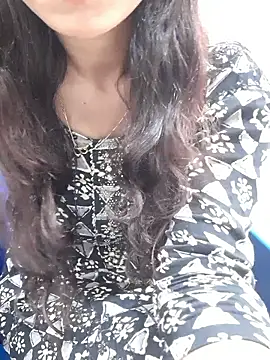 Snapshot of siya_rani67 chatting on 4, 10, 2025 siya rani67 online show from 4, 10, 2025