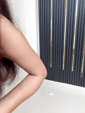 Snapshot of siya_rani67 chatting on 18, 10, 2025 siya rani67 online show from 18, 10, 2025