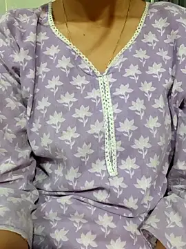 Snapshot of siya_rani67 chatting on 2, 11, 2025 siya rani67 online show from 2, 11, 2025