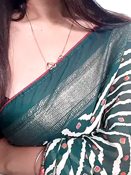 Snapshot of siya_rani67 chatting on 11, 11, 2025 siya rani67 online show from 11, 11, 2025