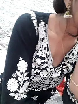 Snapshot of siya_rani67 chatting on 21, 11, 2025 siya rani67 online show from 21, 11, 2025