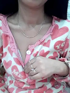 Snapshot of siya_rani67 chatting on 2, 12, 2025 siya rani67 online show from 2, 12, 2025