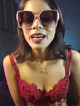 royeoy22 online show from 18, 4, 2026