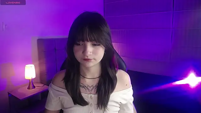  Charlotte Collins  online show from 18, 12, 2025