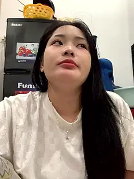 Snapshot of LylyBaby1888 chatting on 9, 1, 2026 LylyBaby1888 online show from 9, 1, 2026