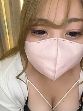 Chua-chan online show from 1, 10, 2025