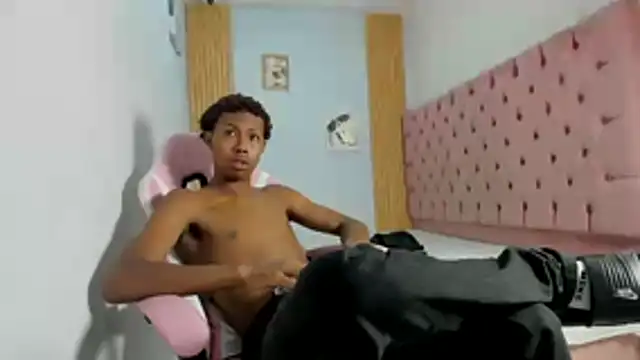 Snapshot of Jax_Maliq chatting on 25, 10, 2025 Jax Maliq online show from 25, 10, 2025