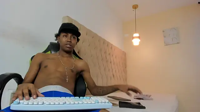 Snapshot of Jax_Maliq chatting on 29, 11, 2025 Jax Maliq online show from 29, 11, 2025