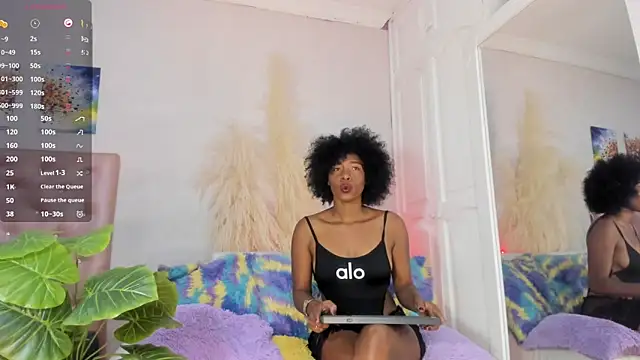 Snapshot of CardyKambell1 chatting on 11, 10, 2025 CardyKambell1 online show from 11, 10, 2025