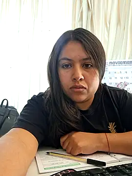 Snapshot of Amapola_blue chatting on 27, 11, 2025 Amapola blue online show from 27, 11, 2025