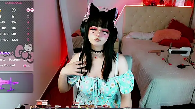 Snapshot of Lunyhose chatting on 27, 11, 2025 Lunyhose online show from 27, 11, 2025