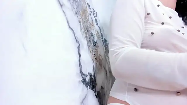 Snapshot of maraa_X chatting on 17, 11, 2025 maraa X online show from 17, 11, 2025