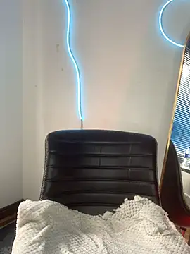 Snapshot of PrettyAshley_ chatting on 16, 11, 2025 PrettyAshley online show from 16, 11, 2025