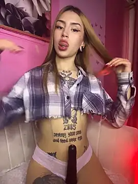 Snapshot of PrettyAshley_ chatting on 2, 12, 2025 PrettyAshley online show from 2, 12, 2025