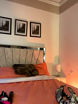 Snapshot of RedVelvet_Dream chatting on 9, 9, 2025 RedVelvet Dream online show from 9, 9, 2025