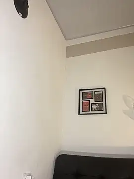 Snapshot of RedVelvet_Dream chatting on 17, 10, 2025 RedVelvet Dream online show from 17, 10, 2025