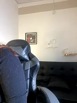 Snapshot of RedVelvet_Dream chatting on 18, 11, 2025 RedVelvet Dream online show from 18, 11, 2025