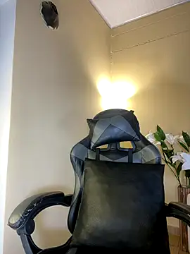 Snapshot of RedVelvet_Dream chatting on 28, 11, 2025 RedVelvet Dream online show from 28, 11, 2025