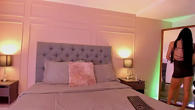 Snapshot of ALICESANDOVAL chatting on 28, 9, 2025 ALICESANDOVAL online show from 28, 9, 2025