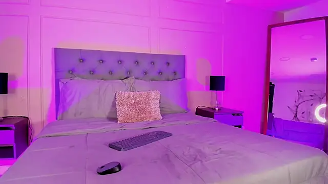 Snapshot of ALICESANDOVAL chatting on 14, 11, 2025 ALICESANDOVAL online show from 14, 11, 2025