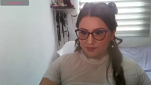 Vesper Vixen online show from 1, 10, 2025