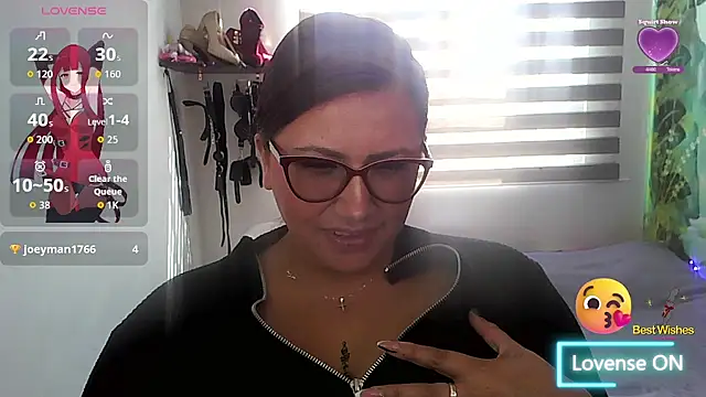 Vesper Vixen online show from 24, 10, 2025