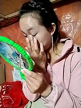 Snapshot of liu-liusexy chatting on 23, 10, 2025 liu-liusexy online show from 23, 10, 2025