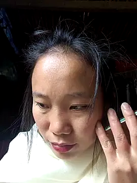 Snapshot of liu-liusexy chatting on 15, 11, 2025 liu-liusexy online show from 15, 11, 2025