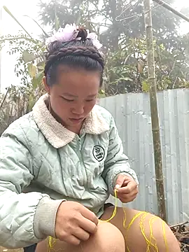 Snapshot of liu-liusexy chatting on 15, 12, 2025 liu-liusexy online show from 15, 12, 2025