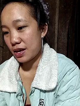 Snapshot of liu-liusexy chatting on 17, 12, 2025 liu-liusexy online show from 17, 12, 2025