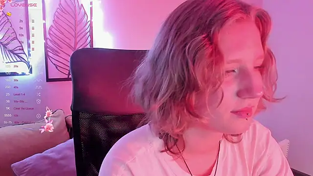 Hailey Foxy online show from 24, 11, 2025