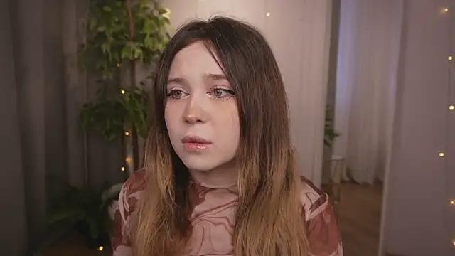 Lina Glow online show from 20, 3, 2026